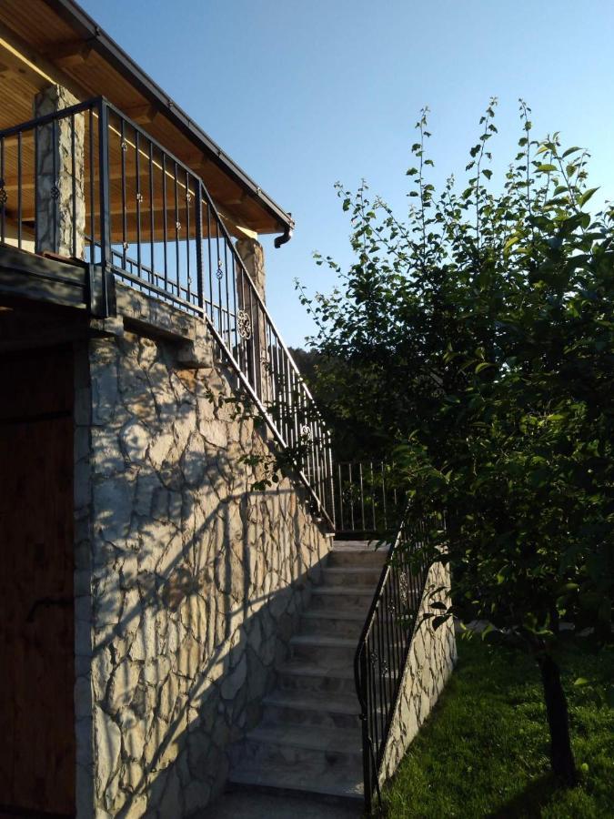Vinarija "Delmo" Apartments Требинье Экстерьер фото