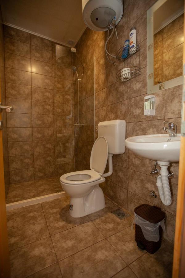 Vinarija "Delmo" Apartments Требинье Экстерьер фото
